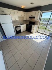 Cute 2 bedroom 1 bathroom home with a 1 car garage