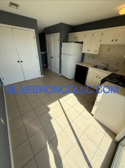 Cute 2 bedroom 1 bathroom home with a 1 car garage