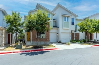 3108 E 51st St #701 - R15 - Purple Team