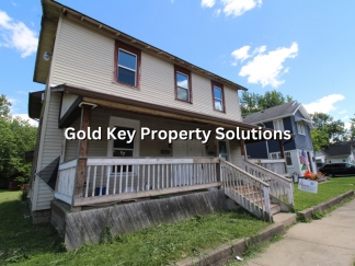 Spacious 2 BR 2 BA Townhouse Across from Park NO SECTION 8
