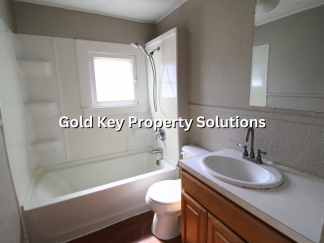 Spacious 2 BR 2 BA Townhouse Across from Park NO SECTION 8