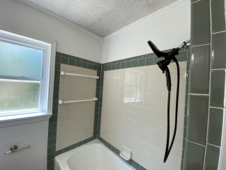 Mid Century Modern 3 Bed House- Walking Distance to University of Arkansas Campus!