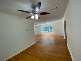 Mid Century Modern 3 Bed House- Walking Distance to University of Arkansas Campus!