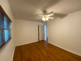 Mid Century Modern 3 Bed House- Walking Distance to University of Arkansas Campus!