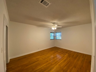 Mid Century Modern 3 Bed House- Walking Distance to University of Arkansas Campus!