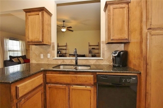 Gorgeous Home in Heritage Oaks with All Appliances Included!!