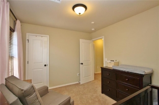 Gorgeous Home in Heritage Oaks with All Appliances Included!!