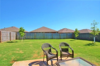 Gorgeous Home in Heritage Oaks with All Appliances Included!!