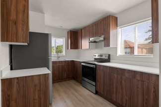 402 West 1st Street - 5