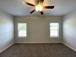 $500 OFF FIRST FULL MONTHS RENT! Welcome to this beautiful 3-bedroom, 2-bathroom home located in the desirable neighborhood of Edmond, OK.