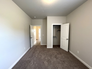 $500 OFF FIRST FULL MONTHS RENT! Welcome to this beautiful 3-bedroom, 2-bathroom home located in the desirable neighborhood of Edmond, OK.