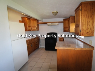 2-Story 3 BR 1 BA House with Dining Room SECTION 8 APPROVED