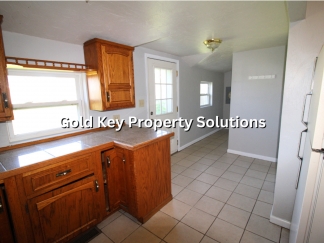 2-Story 3 BR 1 BA House with Dining Room SECTION 8 APPROVED