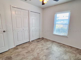 Charming 2 bedroom 1-bathroom Duplex unit features a prime location