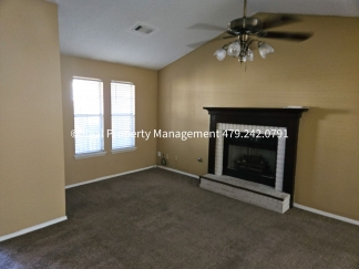 Cozy 3 Bed/2 Bath Home in Barling