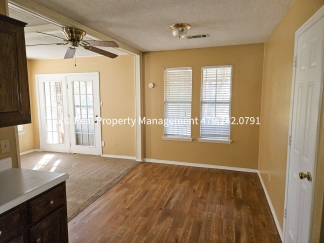 Cozy 3 Bed/2 Bath Home in Barling