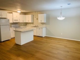 Beautiful Duplex in Alma - **MOVE IN SPECIAL - $1 First Month Rent**