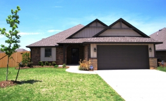 Welcome to this beautiful 3-bedroom, 2-bathroom home located in the desirable area of Edmond, OK.