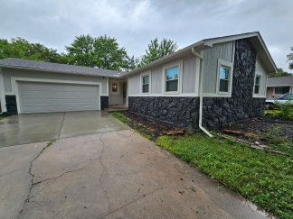 3 Bedroom 2 Bath  Home in Bel Aire - Finished Basement & 2 Car Garage