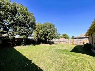 Available and Showing Now! 18-Month Lease Offer!!  Spacious Two-Bedroom House in Edmond!