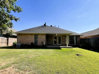 Available and Showing Now! 18-Month Lease Offer!!  Spacious Two-Bedroom House in Edmond!