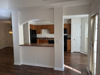 Charming 2 Bed, 2.5 Bath Townhouse in Nashville - Perfect Rental Opportunity!