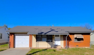 Midwest City Gem: Cozy 2BR Bliss Awaits You!