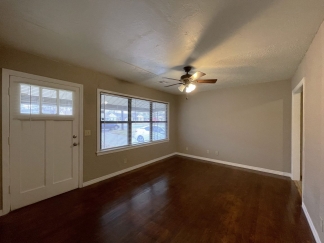 Midwest City Gem: Cozy 2BR Bliss Awaits You!