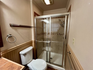 3 Bedroom Home in Greenwood!