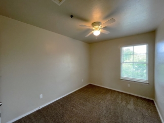 Charming 2 Bed 1 Bath Apartment: Your Perfect Retreat in the Heart of the City! $500 OFF FIRST FULL MONTHS RENT!-AVAILABLE NOW!