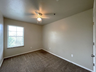 Charming 2 Bed 1 Bath Apartment: Your Perfect Retreat in the Heart of the City! $500 OFF FIRST FULL MONTHS RENT!-AVAILABLE NOW!