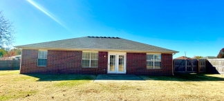 Beautiful 3 Bedroom, 2 Bathroom Home in Centerton, AR!!!