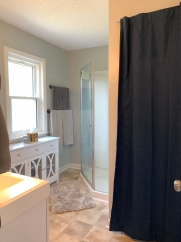 Fantastic Renovated Residence, Large Yard, Back Deck, and Garage!  Apply NOW for August Move-In!