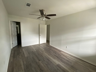 Four Bedroom Home - 10 Minute Drive to Campus!