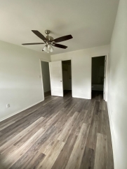 Four Bedroom Home - 10 Minute Drive to Campus!