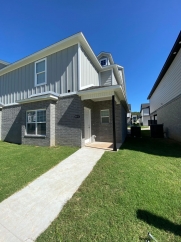 Three Bedroom Home!! 10 Minute Drive to Campus!