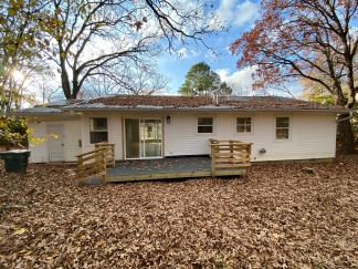 3 Bedroom House! On Bus Route- Walking Distance UofA Campus l!