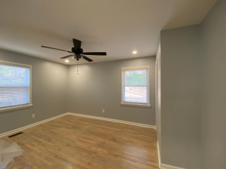 3 Bedroom House! On Bus Route- Walking Distance UofA Campus l!