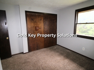 Secluded 2 BR 1 BA Duplex (No Section 8)