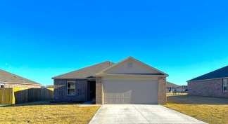 Harrah Haven: Exceptional 3 Bed, 2 Bath Retreat with Modern Amenities!