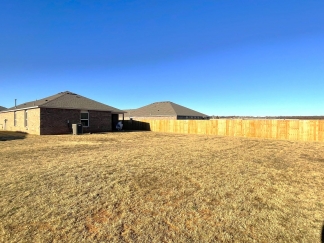 Harrah Haven: Exceptional 3 Bed, 2 Bath Retreat with Modern Amenities!