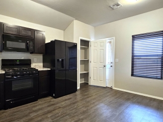 Harrah Haven: Exceptional 3 Bed, 2 Bath Retreat with Modern Amenities!