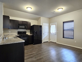 Harrah Haven: Exceptional 3 Bed, 2 Bath Retreat with Modern Amenities!