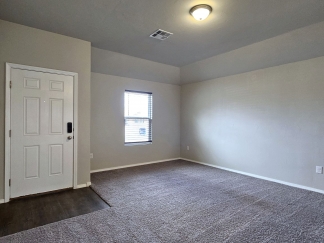 Harrah Haven: Exceptional 3 Bed, 2 Bath Retreat with Modern Amenities!