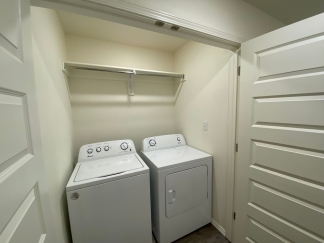 PRE LEASING FOR AUGUST 2026! Four Bedroom Home!! 10 Minute Drive to Campus!