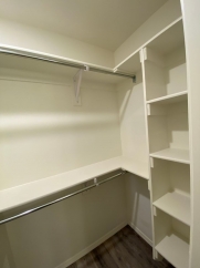 PRE LEASING FOR AUGUST 2026! Four Bedroom Home!! 10 Minute Drive to Campus!