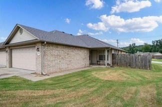 Duplex in Van Buren Coming Available At The End Of May!!