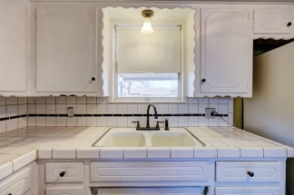 Charming 3 Bed 2 Bath  - Moore, OK