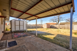 Charming 3 Bed 2 Bath  - Moore, OK