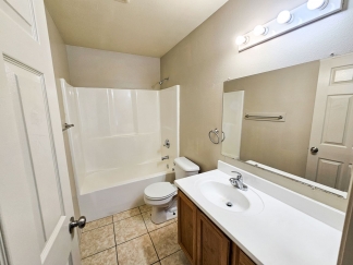 Cute 3 Bed/2 Bath Duplex on South Side of Fort Smith!